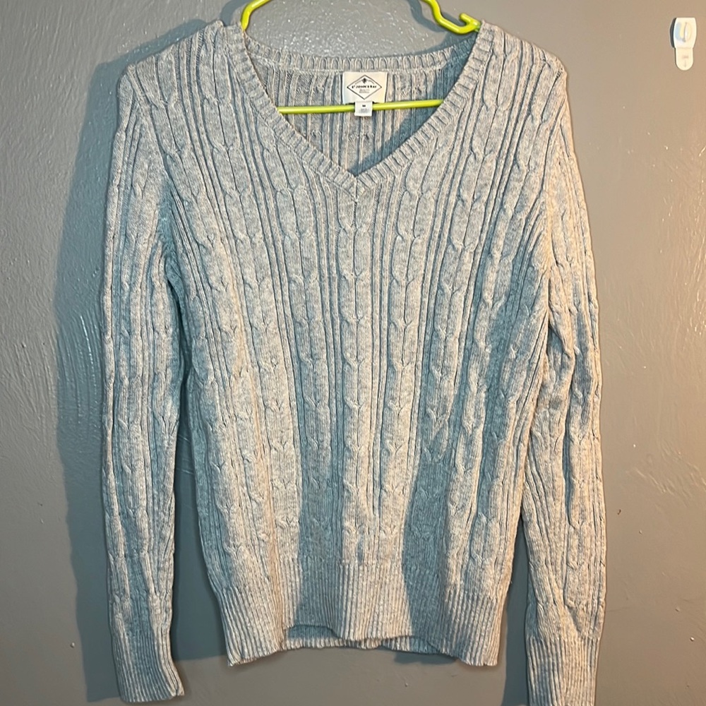 St John’s Bay Gray cable Knit Sweater
